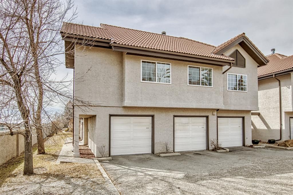 Main Photo: 605 1997 Sirocco Drive SW in Calgary: Signal Hill Row/Townhouse for sale : MLS®# A2042401