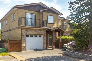 Photo 1: 927 Shirley Rd in VICTORIA: Es Kinsmen Park Half Duplex for sale (Esquimalt)  : MLS®# 813669