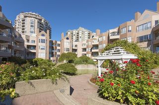 Photo 8: 412 1150 QUAYSIDE DRIVE in New Westminster: Quay Condo for sale : MLS®# R2202001