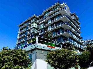 Photo 2: 261 2080 W BROADWAY in Vancouver: Kitsilano Condo for sale in "Pinnacle Living on Broadway" (Vancouver West)  : MLS®# R2496208