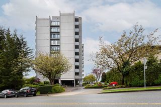 Photo 23: 301 1930 BELLEVUE Avenue in West Vancouver: Ambleside Condo for sale in "SEAWIND" : MLS®# R2727336
