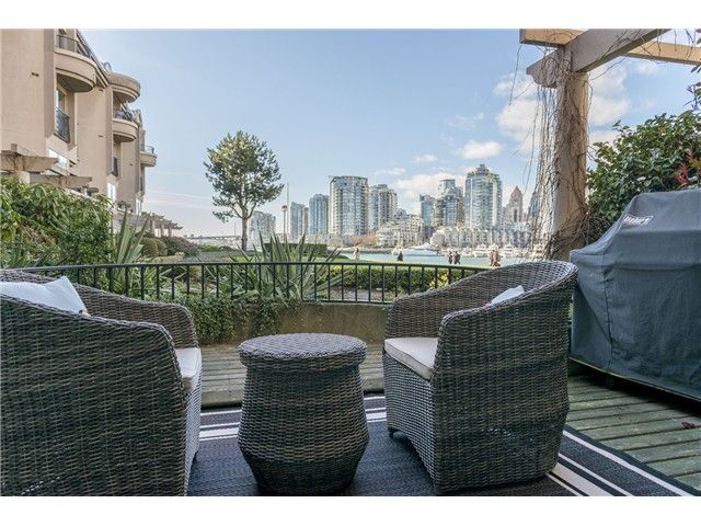 Main Photo: 101 1859 SPYGLASS Place in Vancouver: False Creek Condo for sale (Vancouver West)  : MLS®# V1054077