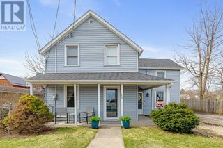 Photo 1: 140 ORMOND STREET in Brockville: House for sale : MLS®# 1381948