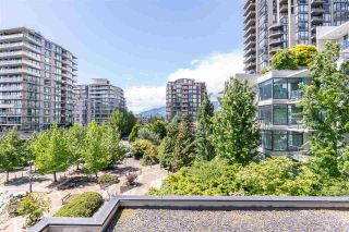 Photo 25: 405 124 W 1ST STREET in North Vancouver: Lower Lonsdale Condo for sale : MLS®# R2458347