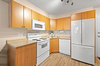 Photo 9: 202 383 Wale Rd in Colwood: Co Colwood Corners Condo for sale : MLS®# 935220