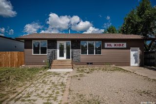 Photo 1: 208 Central Street West in Warman: Commercial for sale : MLS®# SK958515