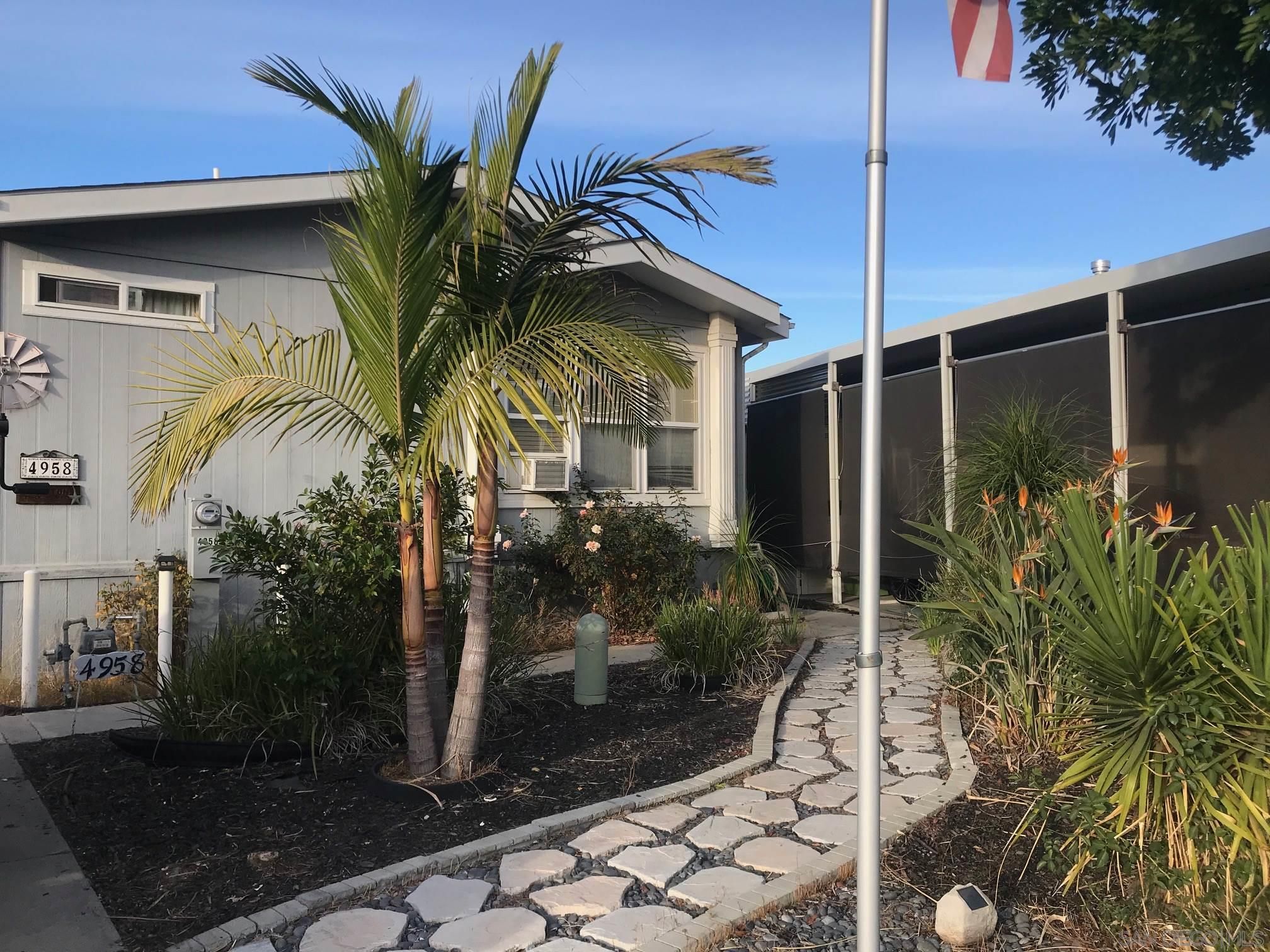 Main Photo: SAN DIEGO Manufactured Home for sale : 3 bedrooms : 4958 Old Cliffs Rd #4958