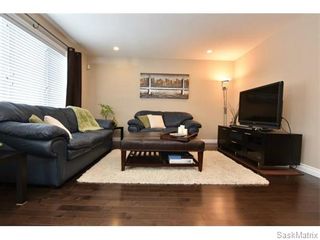 Photo 10: 5325 DEVINE Drive in Regina: Lakeridge Addition Single Family Dwelling for sale (Regina Area 01)  : MLS®# 598205
