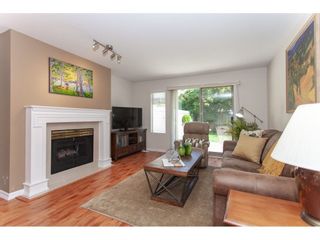 Photo 3: 12 15840 84 Avenue in Surrey: Fleetwood Tynehead Townhouse for sale in "Fleetwood Gables" : MLS®# R2310060