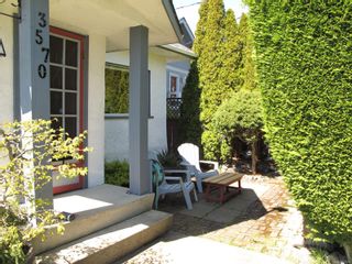 Photo 3: 3570 Calumet Ave in Saanich: SE Quadra Single Family Residence for sale (Saanich East)  : MLS®# 961052