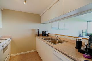 Photo 8: 1303 9623 MANCHESTER Drive in Burnaby: Cariboo Condo for sale in "Strathmore Towers" (Burnaby North)  : MLS®# R2600739