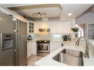 Photo 8: 53 2979 PANORAMA Drive in Coquitlam: Westwood Plateau Townhouse for sale in "DEERCREST ESTATES" : MLS®# V1108905