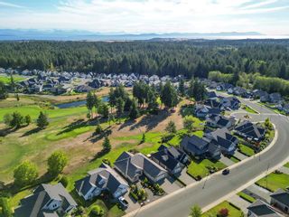 Photo 47: 1942 Crown Isle Dr in Courtenay: CV Crown Isle House for sale (Comox Valley)  : MLS®# 941882