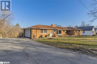 Main Photo: 2160 SNOW VALLEY Road in Springwater: House for sale : MLS®# 40564000