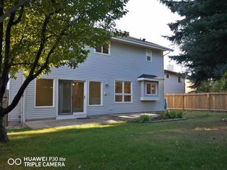 Photo 3: 20 Hawkhill Way NW in Calgary: Hawkwood Detached for sale : MLS®# A2002589