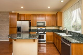 Photo 7: MISSION HILLS Townhouse for sale : 2 bedrooms : 1289 Terracina Ln in San Diego