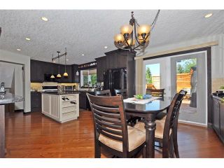 Photo 3: 8 NORSEMAN Place NW in Calgary: North Haven Upper House for sale : MLS®# C4023976