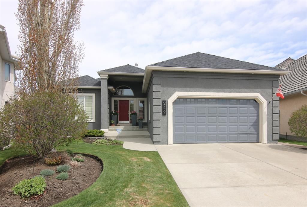 Main Photo: 242 Schiller Place NW in Calgary: Scenic Acres Detached for sale : MLS®# A1111337