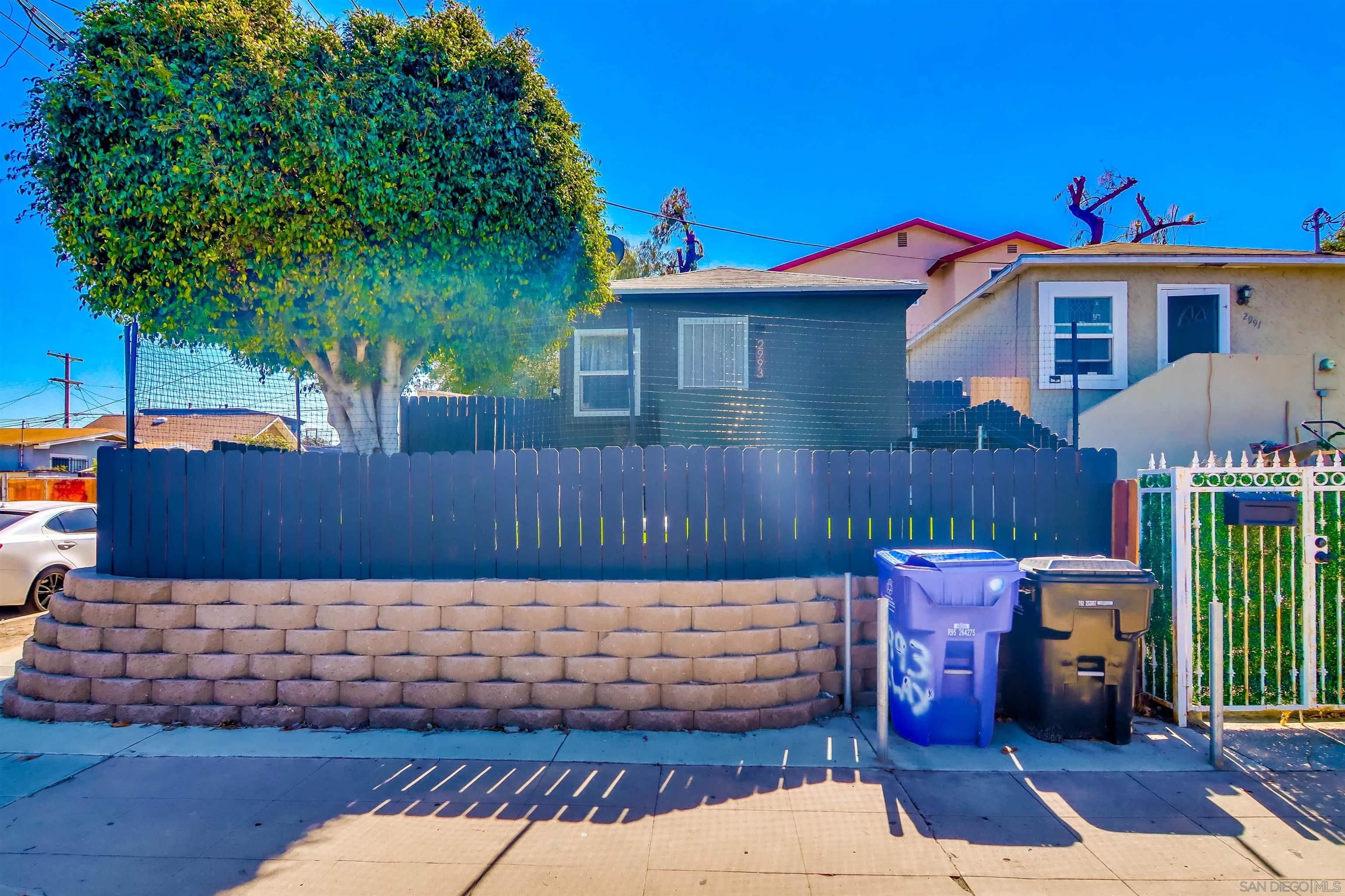 Main Photo: LOGAN HEIGHTS House for sale : 1 bedrooms : 2993 Clay Ave in San Diego