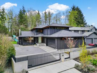FEATURED LISTING: 2182 RUFUS Drive North Vancouver