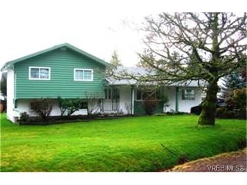 Main Photo:  in VICTORIA: Co Colwood Corners House for sale (Colwood)  : MLS®# 456520