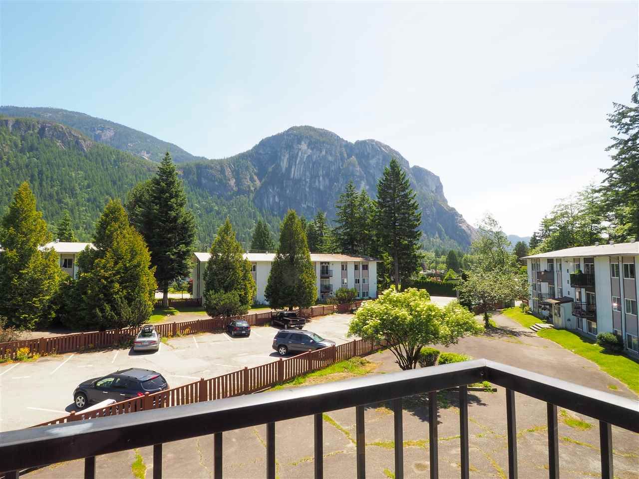 Main Photo: 84 38181 WESTWAY Avenue in Squamish: Valleycliffe Condo for sale in "Westway Village" : MLS®# R2468021