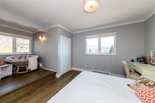 Photo 13: 1061 CHAMBERLAIN Drive in North Vancouver: Lynn Valley House for sale : MLS®# R2449836