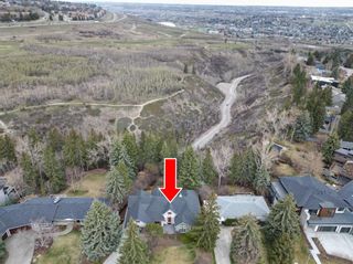 Photo 3: 409 Wildwood Drive SW in Calgary: Wildwood Detached for sale : MLS®# A2124647