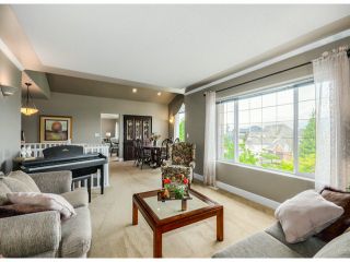 Photo 4: 35957 STONERIDGE Place in Abbotsford: Abbotsford East House for sale in "Mountain Meadows" : MLS®# F1412668