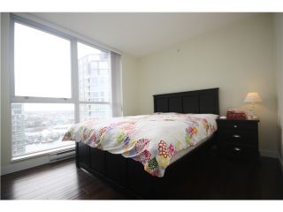 Photo 5: 2802 1408 STRATHMORE MEWS in Vancouver: Yaletown Condo for sale in "WEST ONE" (Vancouver West)  : MLS®# V955792