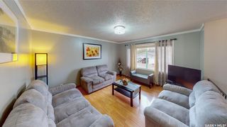 Photo 3: 758 Sweeney Street in Regina: Mount Royal RG Residential for sale : MLS®# SK968547