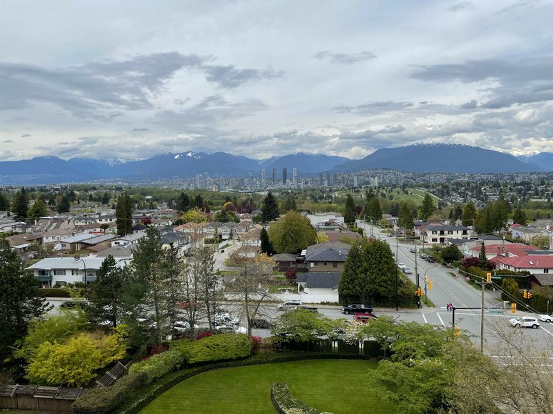 FEATURED LISTING: 906 - 6055 NELSON Avenue Burnaby
