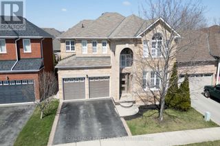 Photo 2: 2256 LAPSLEY CRES in Oakville: House for sale : MLS®# W8271348
