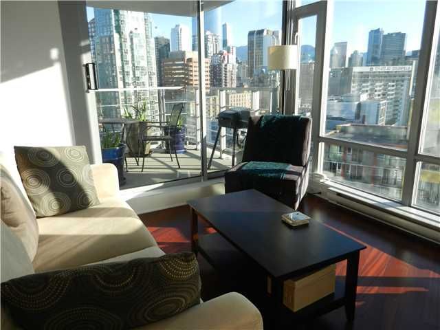 Main Photo: 1806 1255 SEYMOUR Street in Vancouver: Downtown VW Condo for sale in "ELAN" (Vancouver West)  : MLS®# V1056105