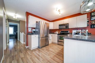 Photo 4: 17703 90 Street in Edmonton: Zone 28 House for sale : MLS®# E4273648