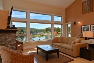 Photo 7: 4C 12849 LAGOON Road in Pender Harbour: Pender Harbour Egmont Condo for sale in "Painted Boat" (Sunshine Coast)  : MLS®# R2037321