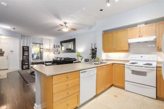Photo 8: 142 600 PARK Crescent in New Westminster: GlenBrooke North Townhouse for sale in "THE ROYCROFT" : MLS®# R2218701