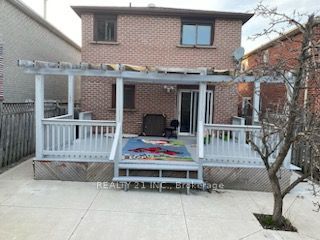 Photo 12: 222 Lech Walesa Dr Drive in Mississauga: Fairview House (2-Storey) for lease : MLS®# W8274858