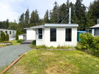 Photo 1: 15 5250 Beaver Harbour Rd in Port Hardy: NI Port Hardy Manufactured Home for sale (North Island)  : MLS®# 915256