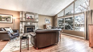 Photo 5: 528 Willacy Drive SE in Calgary: Willow Park Detached for sale : MLS®# A2032011