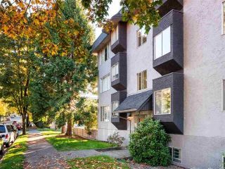 Photo 2: 7 25 GARDEN Drive in Vancouver: Hastings Condo for sale (Vancouver East)  : MLS®# R2880390