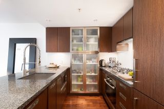 Photo 7: 309 1055 RICHARDS Street in Vancouver: Downtown VW Condo for sale in "DONOVAN" (Vancouver West)  : MLS®# R2700044
