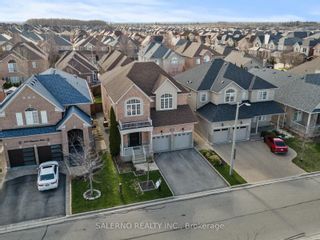 Photo 2: 244 Kingsview Drive in Vaughan: Vellore Village House (2-Storey) for sale : MLS®# N8484024
