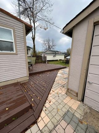 Photo 5: 527 Hazel Avenue in Winnipeg Beach: House for sale : MLS®# 202327463