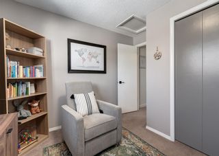 Photo 32: 71 Woodmont Crescent SW in Calgary: Woodbine Detached for sale : MLS®# A2035806