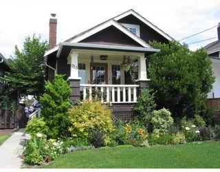 Photo 1: 913 10TH Street in New_Westminster: Moody Park House for sale in "MOODY PARK" (New Westminster)  : MLS®# V764673