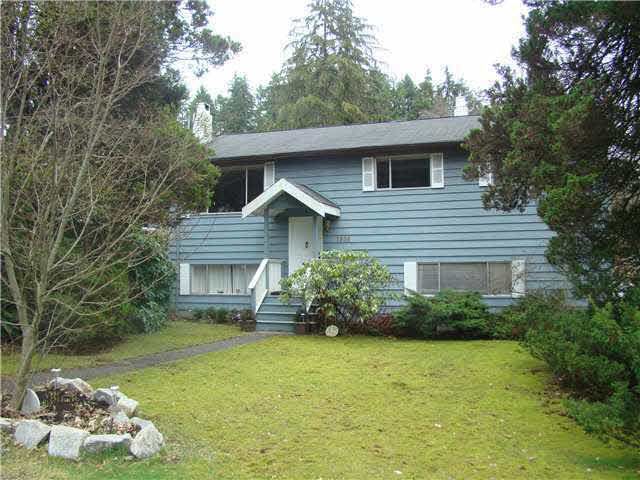 Main Photo: 1906 Banbury Rd. in North Vancouver: Deep Cove House for sale : MLS®# V941397