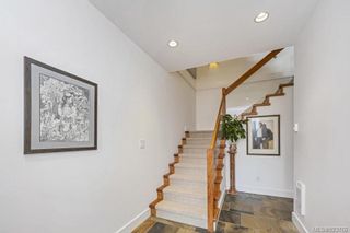 Photo 10: 112 1244 Muirfield Pl in Langford: La Bear Mountain Row/Townhouse for sale : MLS®# 923766