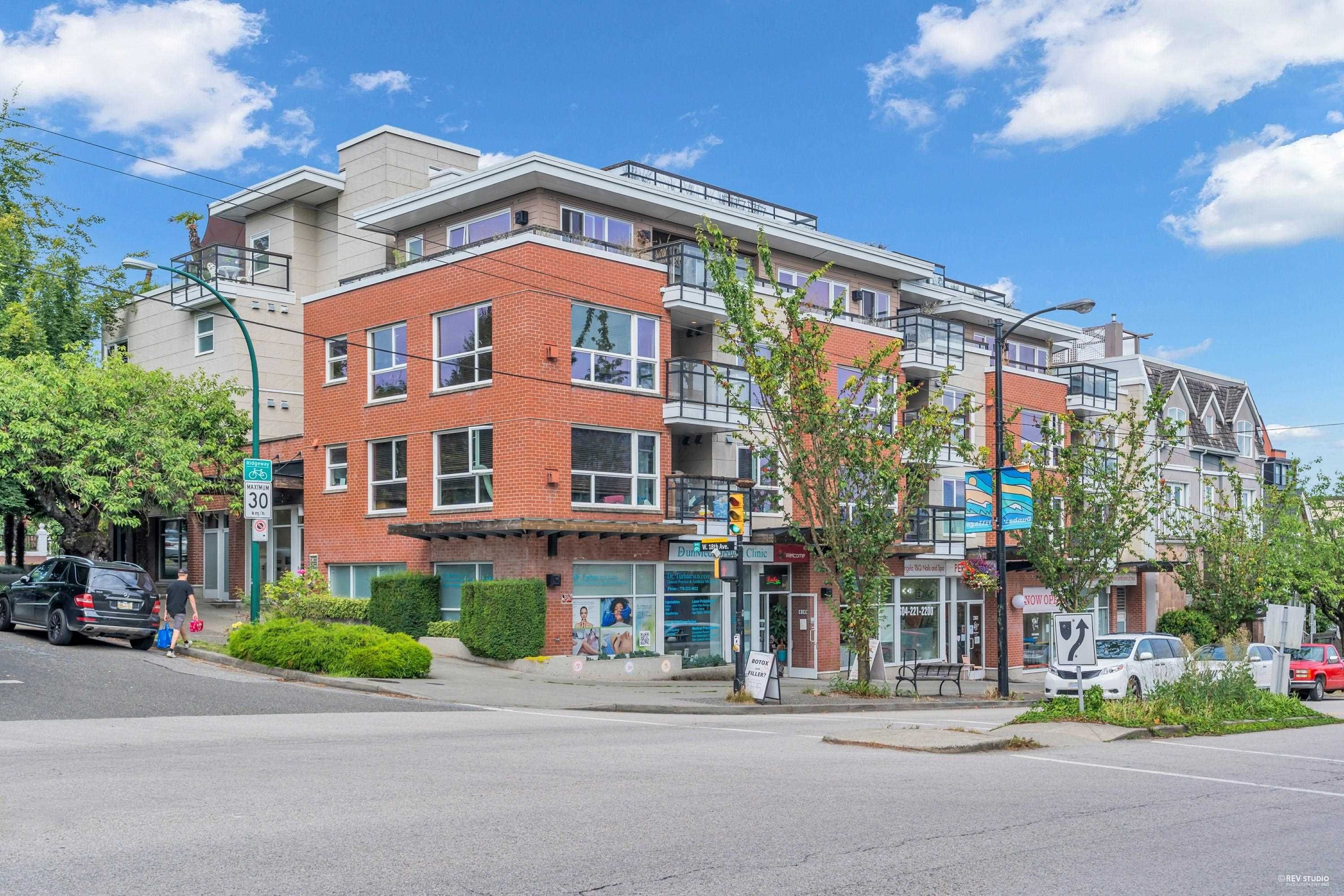 Main Photo: 308 3611 W 18TH Avenue in Vancouver: Dunbar Condo for sale (Vancouver West)  : MLS®# R2803079