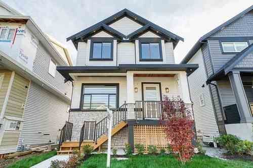 Main Photo: 19424 74 AVENUE in Cloverdale: House/Single Family for sale : MLS®# R2512452